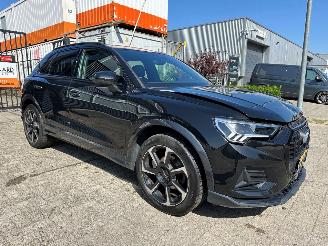 Voiture accidenté Audi Q3 35 TFSI S edition 2022/2
