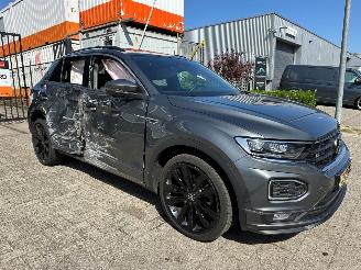 uszkodzony samochody osobowe Volkswagen T-Roc 1.5 TSI Sport Business R Automaat 2021/1