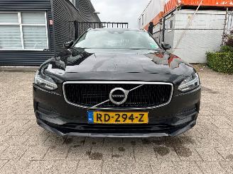Volvo V-90 2.0 T5 Momentum picture 2