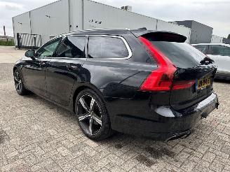 Volvo V-90 2.0 T5 Momentum picture 4