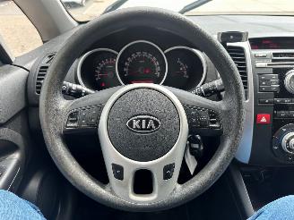 Kia Venga 1.4 CVVT Comfort Pack picture 8