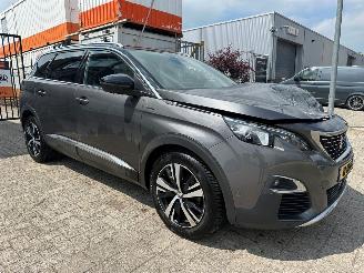 Damaged car Peugeot 5008 1.2  Automaat GT-Line PureTech 2020/3