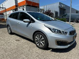 Coche accidentado Kia Cee d SZ-530-L 2018/6