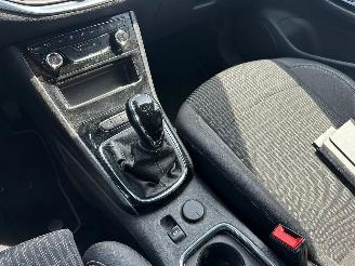 Opel Astra 1.2 Business Elegance picture 12
