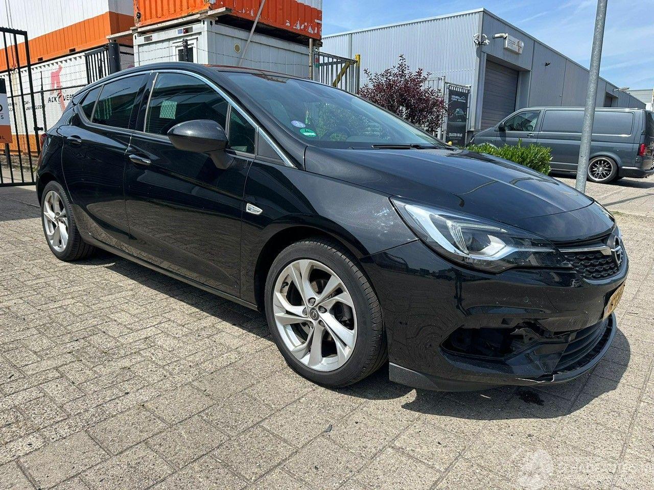 Opel Astra 1.2 Business Elegance