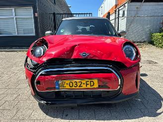 Mini Cooper 1.5 Cooper Camden Edition Automaat picture 2