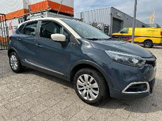 Coche accidentado Renault Captur 0.9 TCe Expression 2015/8