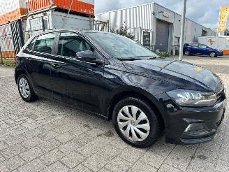 damaged passenger cars Volkswagen Polo 1.6 TDI Comfortline 2018/10