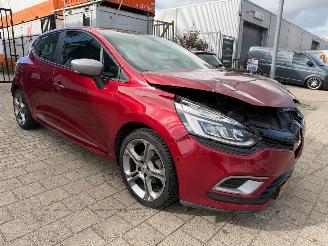 Damaged car Renault Clio 1.2 TCe GT-Line Intens 2018/1