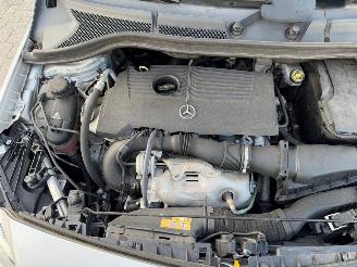 Mercedes B-klasse B-klasse 180 Ambition picture 3