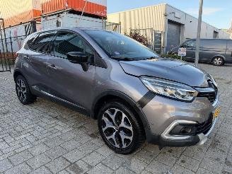 Schadeauto Renault Captur 0.9 TCe Intens 2018/1