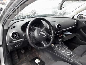 Audi A3 A3 (8V1/8VK), Hatchback 3-drs, 2012 / 2020 1.6 TDI 16V picture 5