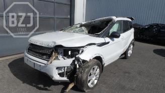 damaged passenger cars Land Rover Range Rover Evoque  2017