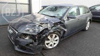 Voiture accidenté Audi A4 A4 Avant (B8), Combi, 2007 / 2015 2.0 TDI 16V 2010