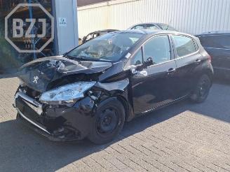 Vrakbiler auto Peugeot 208 208 I (CA/CC/CK/CL), Hatchback, 2012 / 2019 1.2 Vti 12V PureTech 2019/3