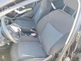 Peugeot 208 208 I (CA/CC/CK/CL), Hatchback, 2012 / 2019 1.2 Vti 12V PureTech picture 6