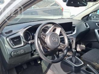 Kia Cee d Ceed Sportswagon (CDF), Combi 5-drs, 2018 1.0i T-GDi 12V picture 5