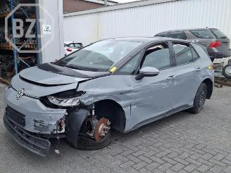 Salvage car Volkswagen ID.3 ID.3 (E11/E12), Hatchback 5-drs, 2019 45 kWh 2023
