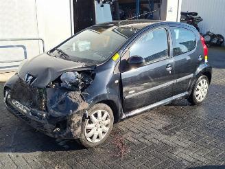 Autoverwertung Peugeot 107 107, Hatchback, 2005 / 2014 1.0 12V 2011/3