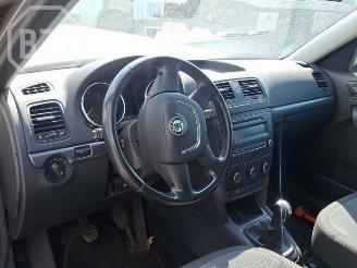 Skoda Yeti Yeti (5LAC), SUV, 2009 / 2017 1.2 TSI 16V picture 5