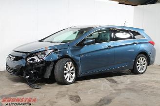 Unfallwagen Hyundai I-40 1.7 CRDi 16v Led Leder Lichtmetaal Camera Navi Stoelverwarming Thuiskomer 2014/2