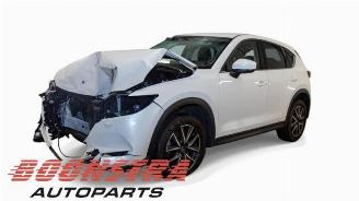 Salvage car Mazda CX-5 CX-5 (KF), SUV, 2016 2.0 SkyActiv-G 165 16V 2WD 2018/7