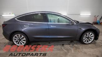 Tesla Model 3 Model 3, Sedan, 2017 Long Range AWD 75 kWh picture 8
