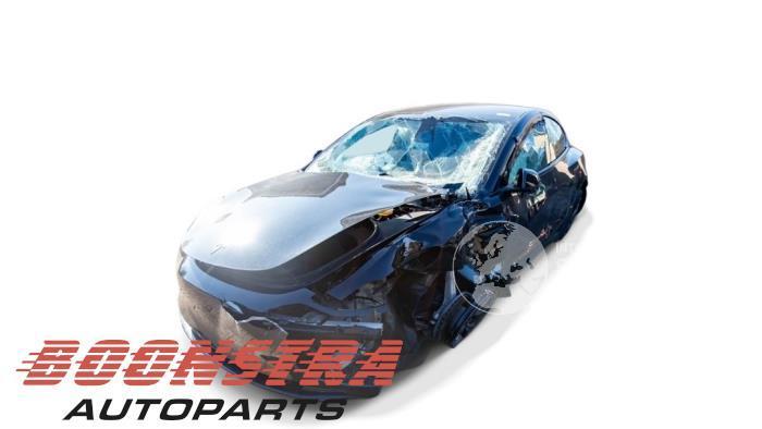 Tesla Model 3 Model 3, Sedan, 2017 Standard RWD Plus