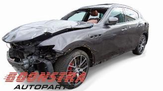 Uttjänta bilar auto Maserati Levante Levante, SUV, 2016 3.0 S Biturbo V6 24V 2017/1