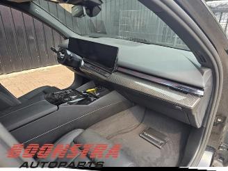 BMW 5-serie 5 serie (G60), Sedan, 2023 530e 2.0 TwinPower Turbo 16V picture 9