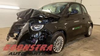 rozbiórka samochody osobowe Fiat 500 500e (332), Hatchback, 2020 42 kWh 3+1 2023/11