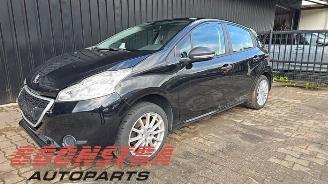 Autoverwertung Peugeot 208 208 I (CA/CC/CK/CL), Hatchback, 2012 / 2019 1.0 Vti 12V PureTech 2013/12