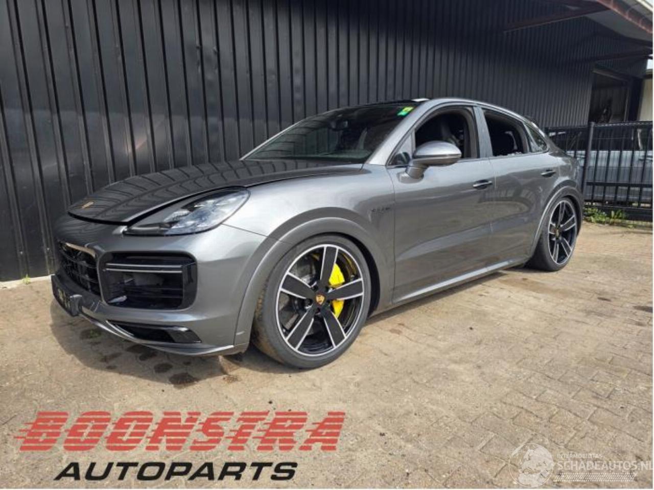 Porsche Cayenne Cayenne III (9YA), SUV, 2017 4.0 V8 Turbo S 32V E-Hybrid