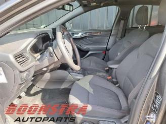 Ford Focus Focus 4, Hatchback, 2018 / 2025 1.0 Ti-VCT EcoBoost 12V 125 picture 9