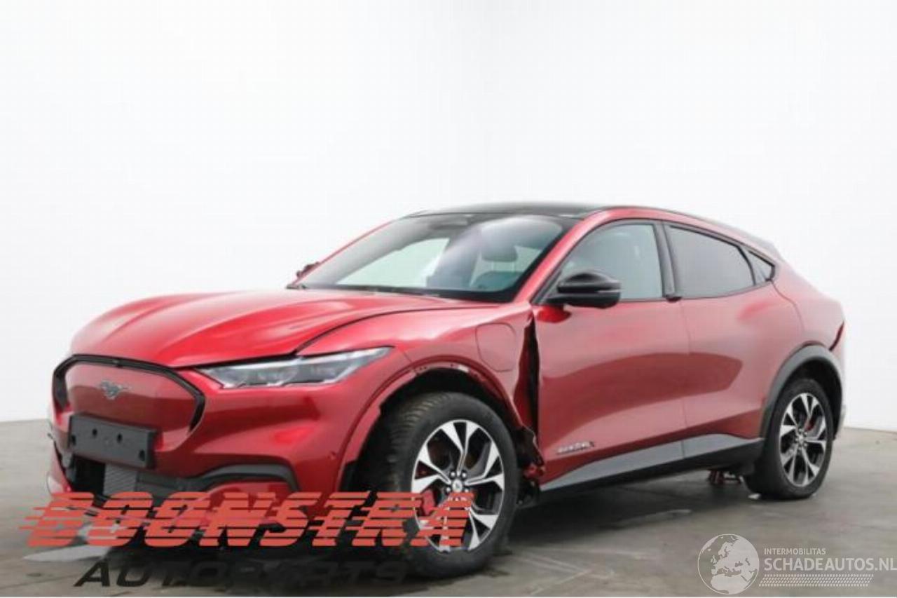 Ford Mustang Mach-e Mustang Mach-E, SUV, 2023, 75kWh, 4x4, 255kW / 351 pk