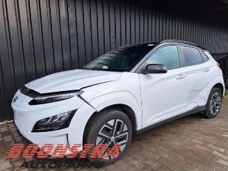 Coche siniestrado Hyundai Kona Kona (OS), SUV, 2017 / 2023 64 kWh 2022/2