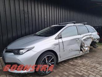disassembly passenger cars Toyota Auris Touring Sports Auris Touring Sports (E18), Combi, 2013 / 2018 1.8 16V Hybrid 2017/5