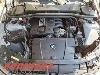 BMW 3-serie 3 serie (E90), Sedan, 2005 / 2011 318i 16V picture 18