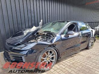 Auto da rottamare Porsche Cayenne Cayenne III (9YA), SUV, 2017 3.0 V6 24V Turbo E-Hybrid 2019/10