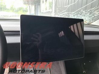 Tesla Model 3 Model 3, Sedan, 2017 RWD 60 kWh picture 15
