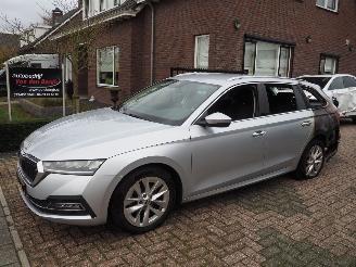 skadebil auto Skoda Octavia 1.0 tsi Bns edition 2021/1