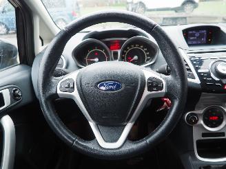 Ford Fiesta 1.6 Tdci Titanium picture 15