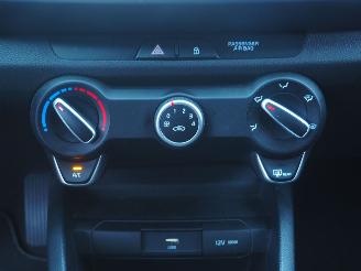 Kia Stonic 1.0 T-Gdi MHEV DynamicLine picture 21