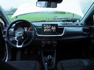 Kia Stonic 1.0 T-Gdi MHEV DynamicLine picture 15