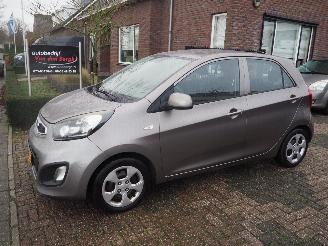 Auto incidentate Kia Picanto 1.0 CVVT ISG Comfort pack 2013/3