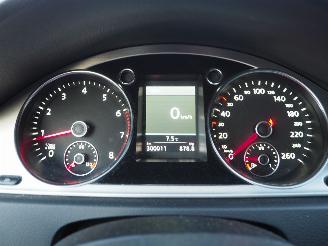 Volkswagen Passat 1.4 tsi High Exe DSG picture 28