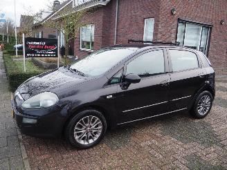 Schadeauto Fiat Punto Evo 1.3 M-Jet MyLife 2011/12