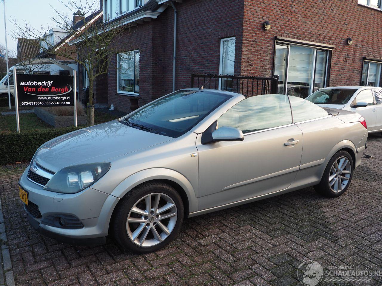 Opel Ascona 1.8 Twin top cosmo