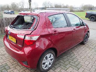 Toyota Yaris 1.5 Hybrid Design picture 4