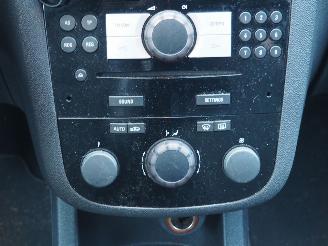 Opel Corsa 1.4-16V Opc-Line picture 17